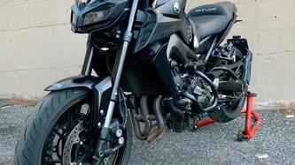 Yamaha MT-09 (2017 - 20) usata