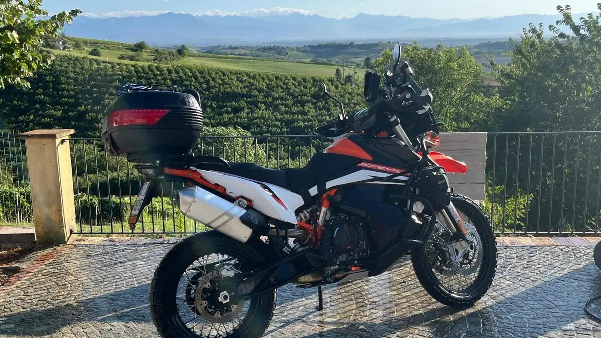 KTM 890 Adventure R (2022) 