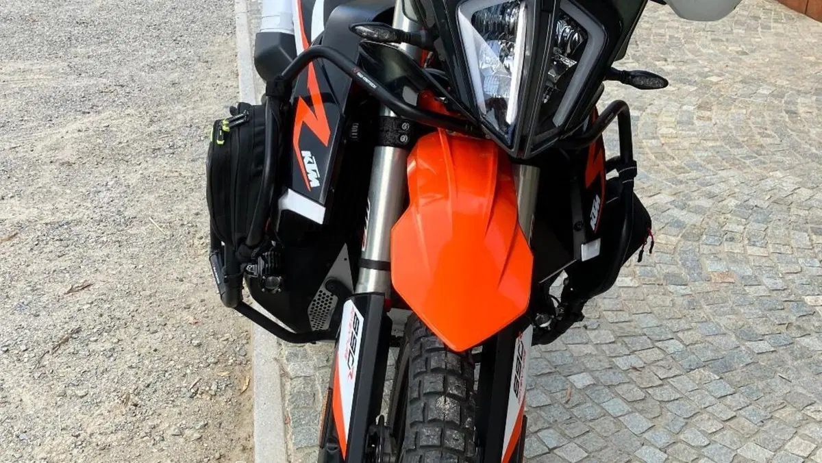 KTM 890 Adventure R (2022)  (2)
