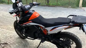 KTM 890 Adventure R (2022)  (4)