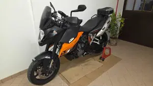 KTM 990 Supermoto T (2009 - 11)  (7)