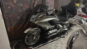 Honda GL 1800 Gold Wing Tour DCT & Airbag (2022 - 24) 