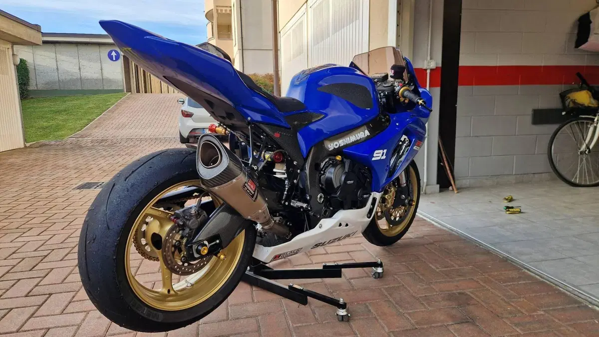 Suzuki GSX-R1000 (2012 - 15)  (11)