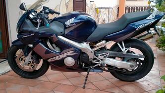 Honda CBR 600 F (2001 - 06) usata