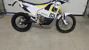Husqvarna 701 Enduro (2016)  (2)