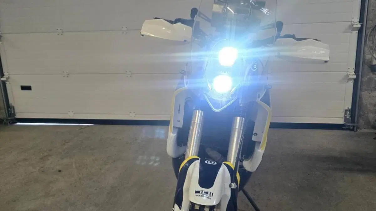 Husqvarna 701 Enduro (2016)  (3)