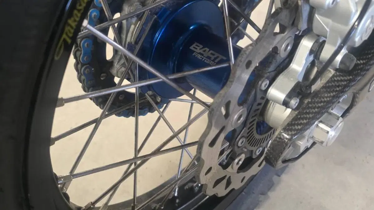 Husqvarna 701 Enduro (2016)  (7)
