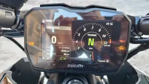 Ducati Diavel V4 (2023 - 26)  (6)