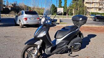 Piaggio Beverly 350 SportTouring ie ABS (2011 - 17) usata