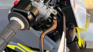 Husqvarna 701 Supermoto (2022)  (2)