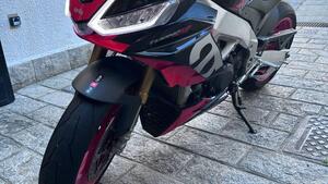 Aprilia Tuono V4 Factory (2021 - 24) 
