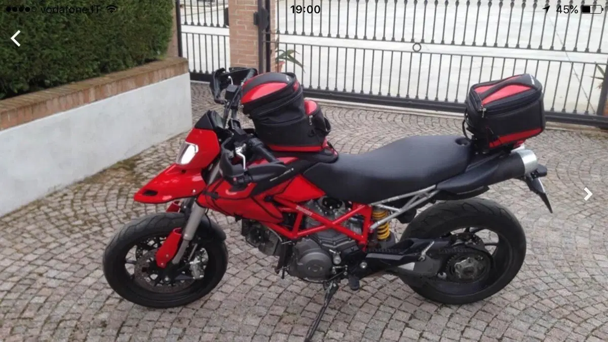 Ducati Hypermotard 796 (2012)  (2)