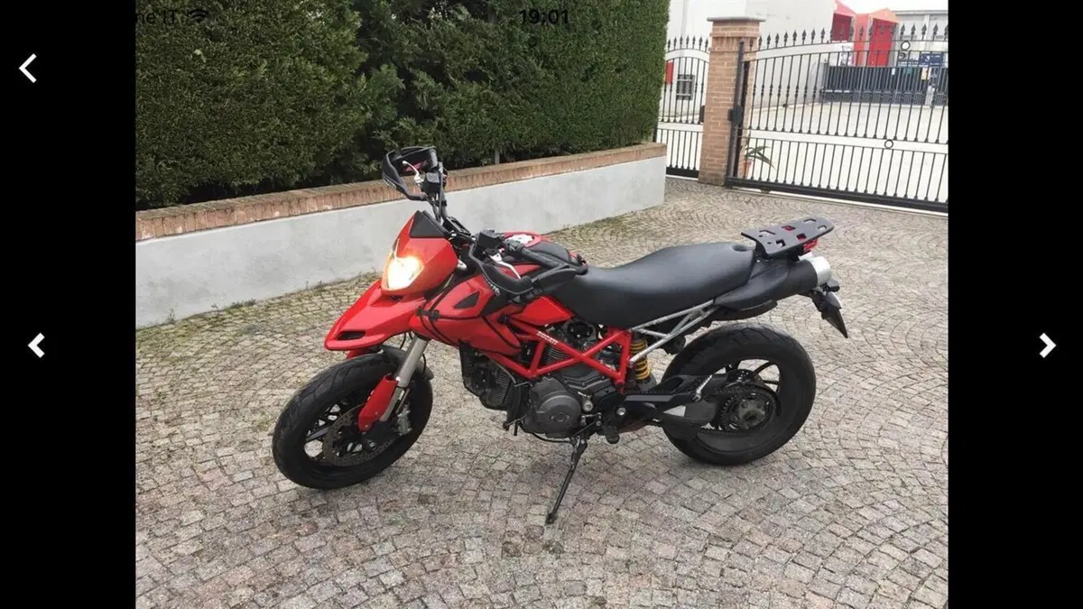 Ducati Hypermotard 796 (2012)  (3)