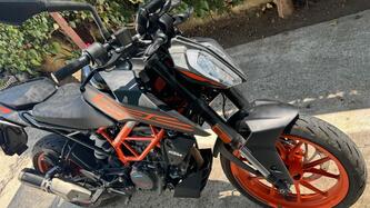 KTM 125 Duke (2021 - 23) usata