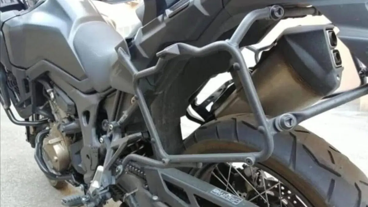Honda Africa Twin CRF 1000L DCT ABS (2016 - 17)  (10)