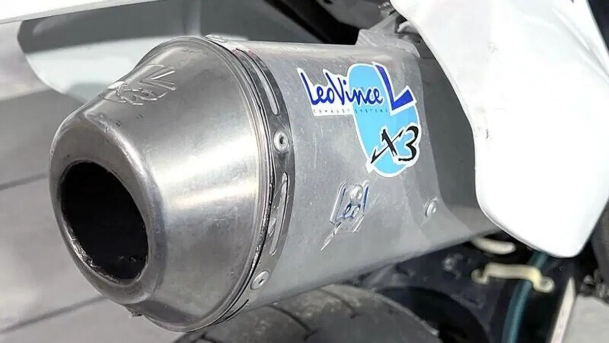 Honda CRF 450R (2001 - 02)  (3)
