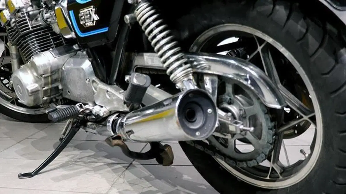 Suzuki GSX 1100 S-ES (1980 - 87)  (3)