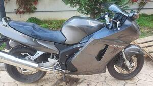 Honda CBR 1100 XX Superblackbird (1996 - 98) 