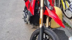 Ducati Hypermotard 698 Mono (2024 - 26)  (2)