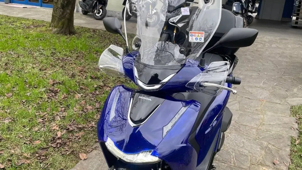 Honda SH 125 Vetro (2026)  (3)