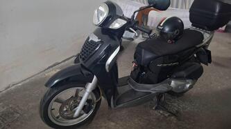 Aprilia Scarabeo 125 i.e. (2011 - 16) usata