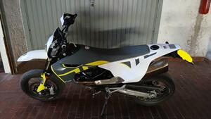 Husqvarna 701 Supermoto (2023 - 25) 