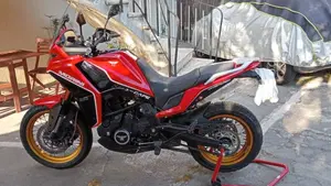 Moto Morini X-Cape 650 Gold Wheels Edition (2022 - 26)  (5)