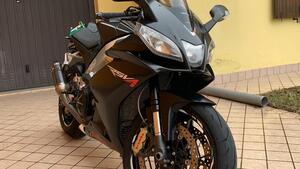 Aprilia RSV4 R (2009 - 12) 