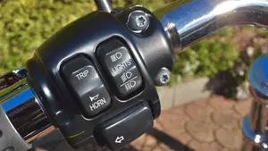 Harley-Davidson 1690 Wide Glide (2010 - 17) - FXDWG  (16)