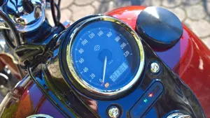 Harley-Davidson 1690 Wide Glide (2010 - 17) - FXDWG  (15)