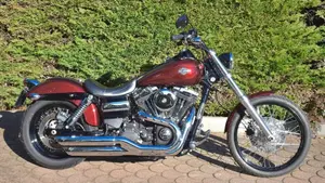 Harley-Davidson 1690 Wide Glide (2010 - 17) - FXDWG  (3)