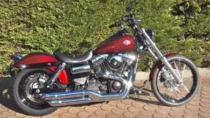 Harley-Davidson 1690 Wide Glide (2010 - 17) - FXDWG  (2)