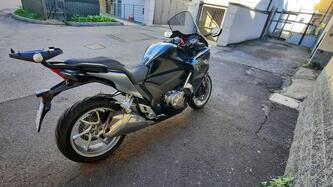 Honda VFR 1200 F DCT ABS (2010 - 16) usata
