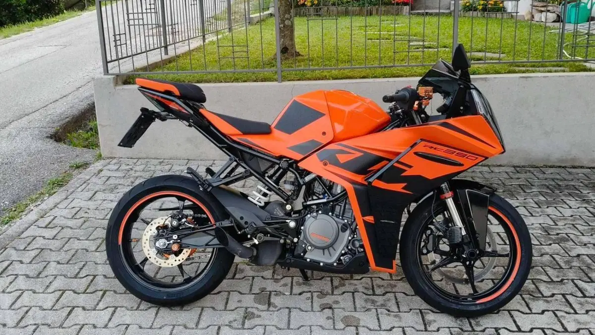KTM RC 390 (2022 - 26) 