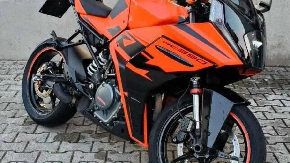 KTM RC 390 (2022 - 26)  (2)