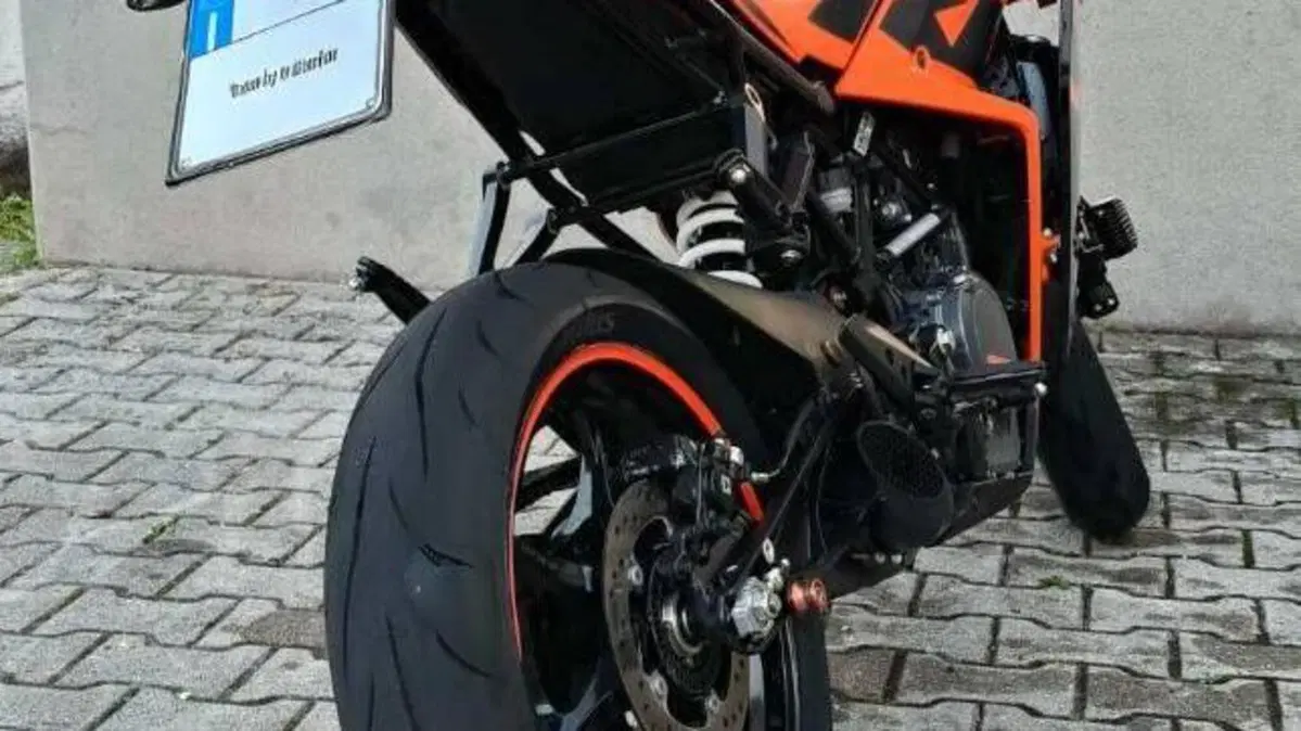 KTM RC 390 (2022 - 26)  (4)