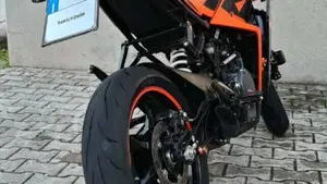KTM RC 390 (2022 - 26)  (4)