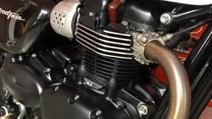 Triumph Street Twin 900 (2016)  (5)