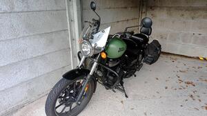 Royal Enfield Meteor 350 Fireball (2021 - 26) 