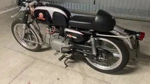 Motobi  