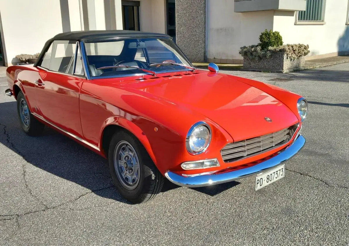 Fiat 124 sport spider  (3)