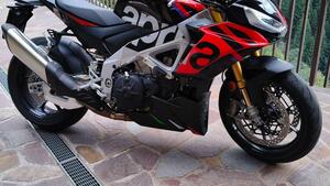 Aprilia Tuono V4 Factory (2021 - 24) 