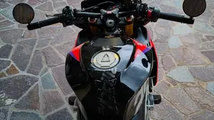 Aprilia Tuono V4 Factory (2021 - 24)  (8)