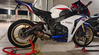 Honda CBR 1000 RR Fireblade (2008 - 11) usata