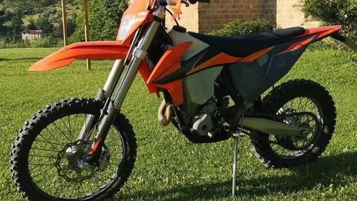 KTM 250 EXC-F (2021)  (2)
