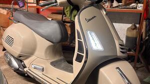 Vespa GTS 300 (2023 - 24) 