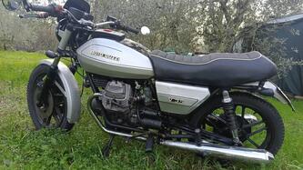 Moto Guzzi V35 epoca