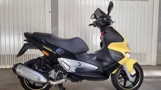 Gilera Runner 200 VXR (2002 - 05) usata