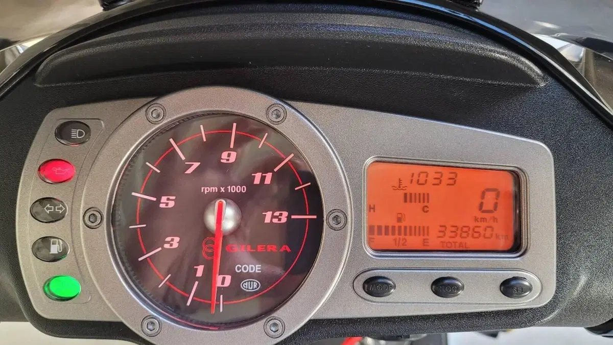Gilera Runner 200 VXR (2002 - 05)  (7)