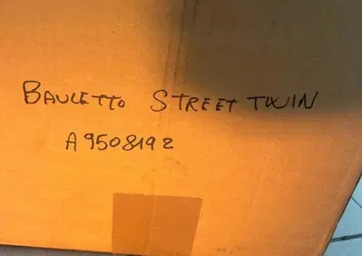 Bauletto Triumph per Street Twin - Annuncio 9915387